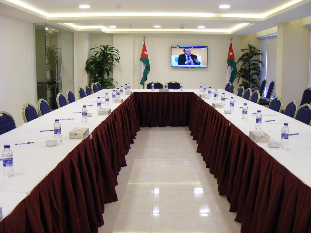 Ream Hotel עמאן מראה חיצוני תמונה
